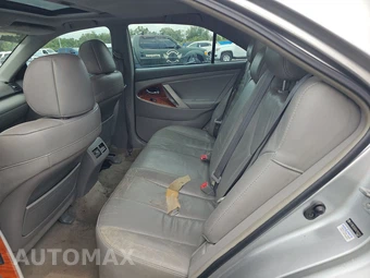 2010 Toyota Camry XLE - miniatura 13