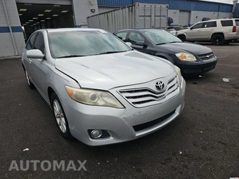 2010 Toyota Camry XLE - miniatura 3