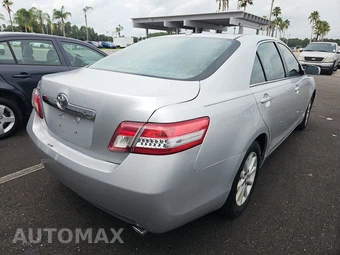 2010 Toyota Camry XLE - miniatura 4