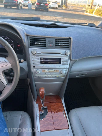 2010 Toyota Camry XLE - miniatura 4