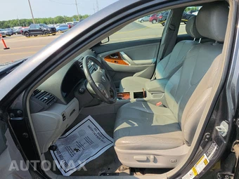 2010 Toyota Camry XLE - miniatura 7