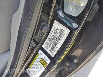 2010 Toyota Corolla - miniatura 14