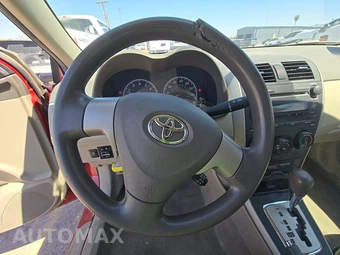 2010 Toyota Corolla - miniatura 10