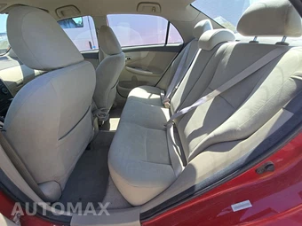 2010 Toyota Corolla - miniatura 13