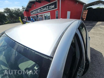 2010 Toyota Corolla - miniatura 9