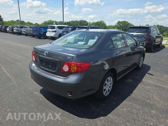 2010 Toyota Corolla – miniatura 3