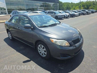 2010 Toyota Corolla – miniatura 4