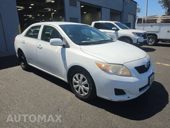 2010 Toyota Corolla - miniatura 3