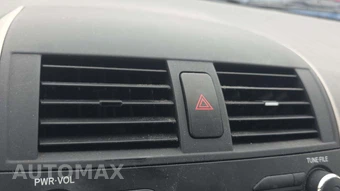 2010 Toyota Corolla - miniatura 37