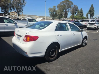 2010 Toyota Corolla - miniatura 4