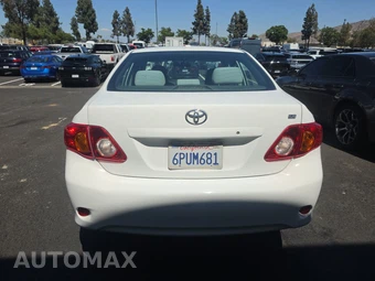 2010 Toyota Corolla - miniatura 5