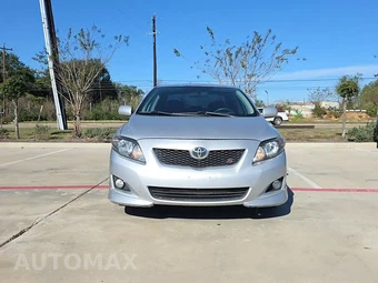 2010 Toyota Corolla – miniatura 2