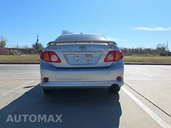 2010 Toyota Corolla – miniatura 4