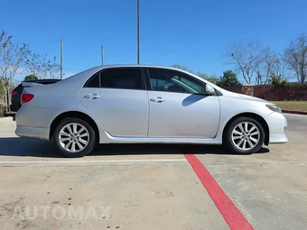 2010 Toyota Corolla – miniatura 5