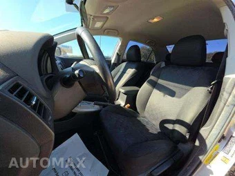 2010 Toyota Corolla – miniatura 7