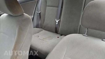 2010 Toyota Corolla - miniatura 21