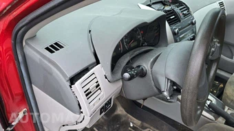 2010 Toyota Corolla - miniatura 22