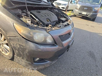 2010 Toyota Corolla – miniatura 23