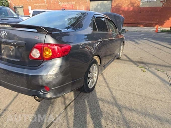 2010 Toyota Corolla – miniatura 25