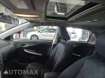 2010 Toyota Corolla – miniatura 17