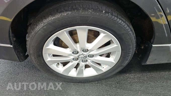 2010 Toyota Corolla – miniatura 34
