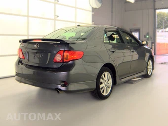 2010 Toyota Corolla – miniatura 4