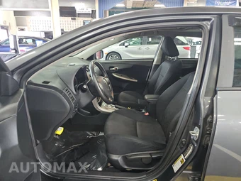 2010 Toyota Corolla – miniatura 7