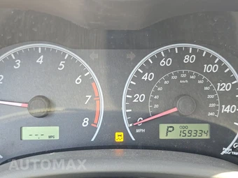 2010 Toyota Corolla – miniatura 12