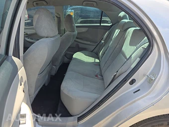 2010 Toyota Corolla – miniatura 13