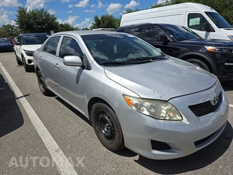2010 Toyota Corolla – miniatura 3