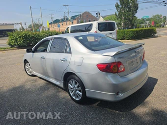 2010 Toyota Corolla – miniatura 2
