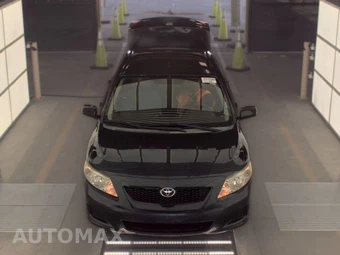 2010 Toyota Corolla CE – miniatura 2