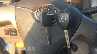 2010 Toyota Corolla - miniatura 22