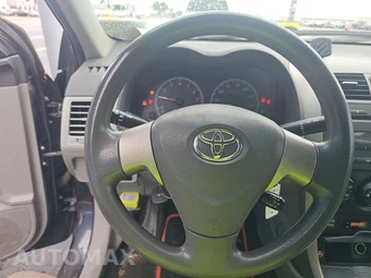2010 Toyota Corolla LE – miniatura 10