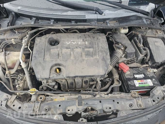 2010 Toyota Corolla LE – miniatura 15