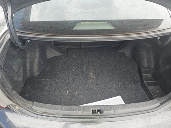 2010 Toyota Corolla LE – miniatura 16