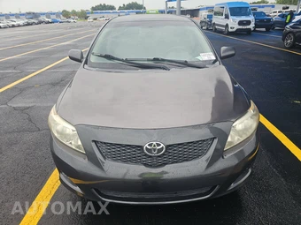 2010 Toyota Corolla LE – miniatura 2