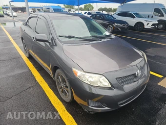 2010 Toyota Corolla LE – miniatura 3