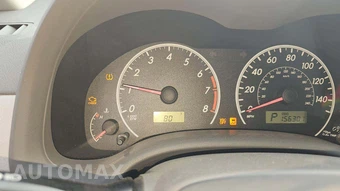 2010 Toyota Corolla LE – miniatura 30