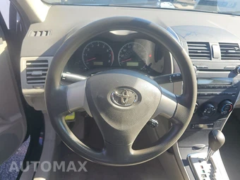 2010 Toyota Corolla LE – miniatura 10