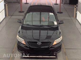2010 Toyota Corolla LE – miniatura 2