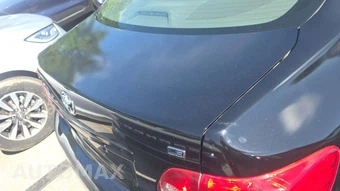 2010 Toyota Corolla LE – miniatura 28