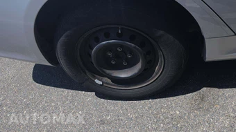 2010 Toyota Corolla LE – miniatura 23