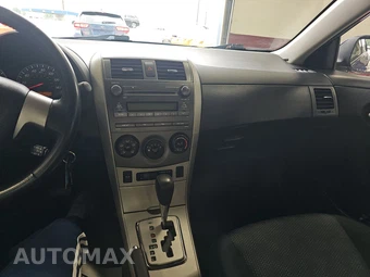 2010 Toyota Corolla S – miniatura 11