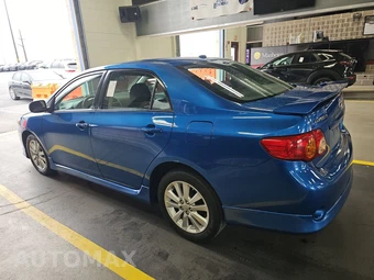 2010 Toyota Corolla S – miniatura 6