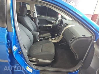 2010 Toyota Corolla S – miniatura 8