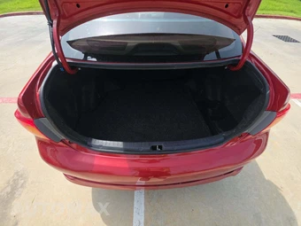 2010 Toyota Corolla S – miniatura 11