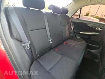 2010 Toyota Corolla S – miniatura 13
