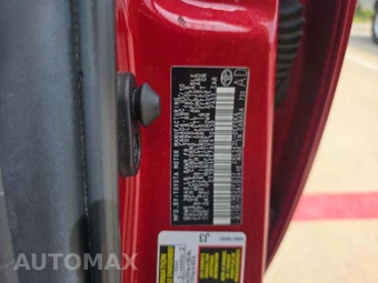 2010 Toyota Corolla S – miniatura 2