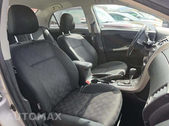 2010 Toyota Corolla S – miniatura 18